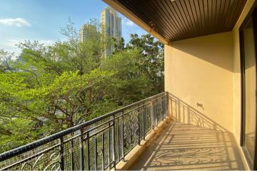 Prime Sukhumvit 31 - 2BR Pet-Friendly Condominium