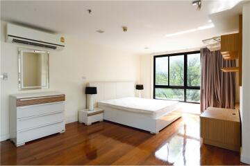 Prime Sukhumvit 31 - 2BR Pet-Friendly Condominium