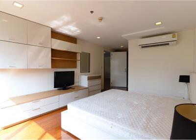 Prime Sukhumvit 31 - 2BR Pet-Friendly Condominium