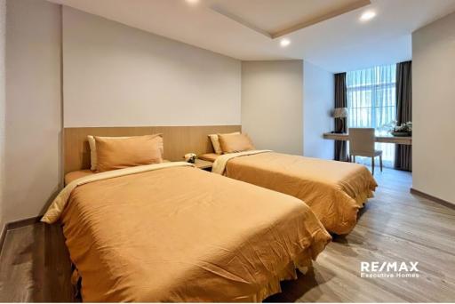 Pet-Friendly 2-Bedroom Apartment | Prime Sukhumvit 31 Location near Shopping & Healthcare - 920071001-12510