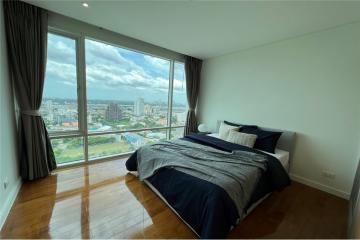 Pet-Friendly 3-Bedroom Condo near BTS Ekkamai  Prime Sukhumvit Location