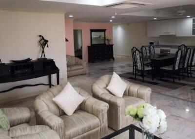 2 bed Condo in Kiarti Thanee City Mansion Khlong Toei Nuea Sub District C020748