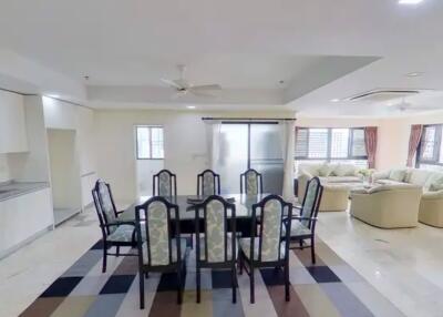 2 bed Condo in Kiarti Thanee City Mansion Khlong Toei Nuea Sub District C020748