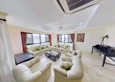 2 bed Condo in Kiarti Thanee City Mansion Khlong Toei Nuea Sub District C020748