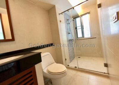 4-Bedrooms modern bright apartment - Sathorn (BTS Saint Louis)