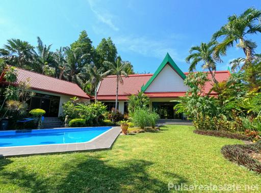 4 Bedroom Standalone Pool Villa in Chalong near Big Buddha - 2,000 sqm Land