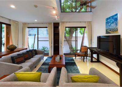 Tropical Resort-Style 3-Story Villa in Mid-Sukhumvit - 920071001-12514