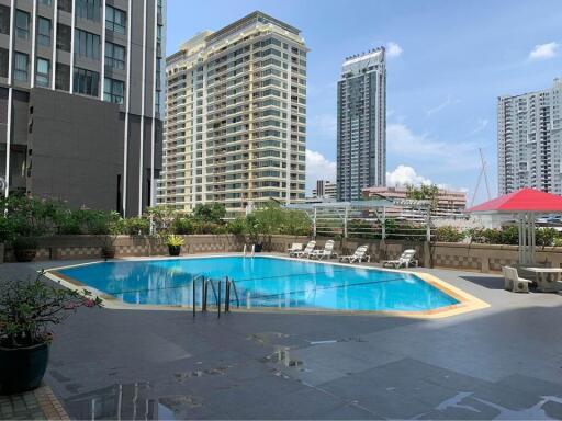 Condo for Rent at Petch 9 Tower