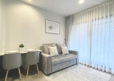 Condo for Rent at Life Asoke Hype