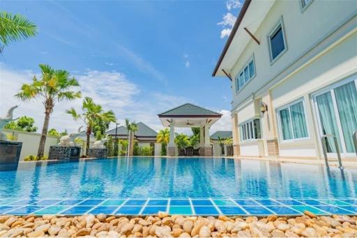 504 Sqm., 4 Beds, 4 Baths House listed for ฿ 16,207,000.