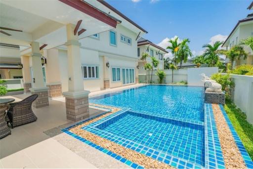 504 Sqm., 4 Beds, 4 Baths House listed for ฿ 16,207,000.