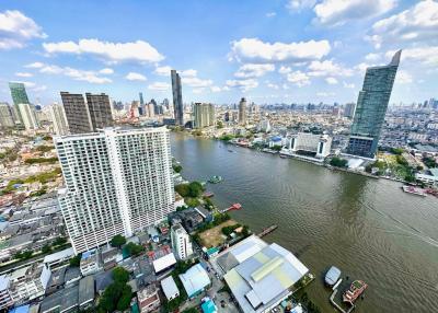 2-bedroom spacious condo for sale on the Chao Phraya riverside