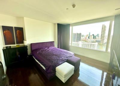 2-bedroom spacious condo for sale on the Chao Phraya riverside