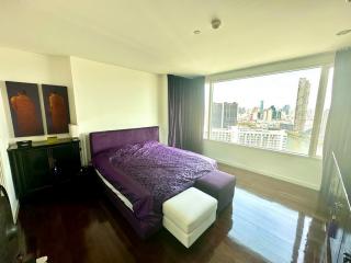 2-bedroom spacious condo for sale on the Chao Phraya riverside