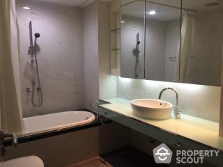 2-BR Condo at The Legend Saladaeng near MRT Si Lom (ID 492809)