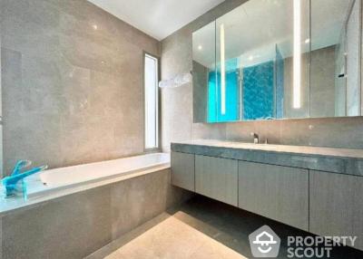 3-BR Condo at Magnolias Waterfront Residences near BTS Saphan Taksin