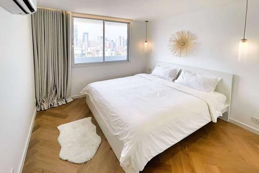 Live in Luxury in this Renovated 1 Bedroom Apartment on High Floor of DS Tower 2 - 920071054-429