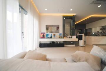 House for Rent, Sale w/Tenant iat Grand Bangkok Boulevard Rama 9 - Srinakarin