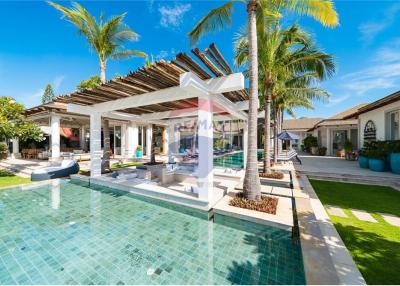 Luxurious Villa For Sale In Koh Samui 9 Bedrooms