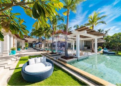 Luxurious Villa For Sale In Koh Samui 9 Bedrooms