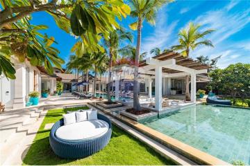 Luxurious Villa For Sale In Koh Samui 9 Bedrooms