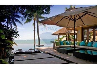 9 Bedrooms Luxury Beachfront Villa with land beside