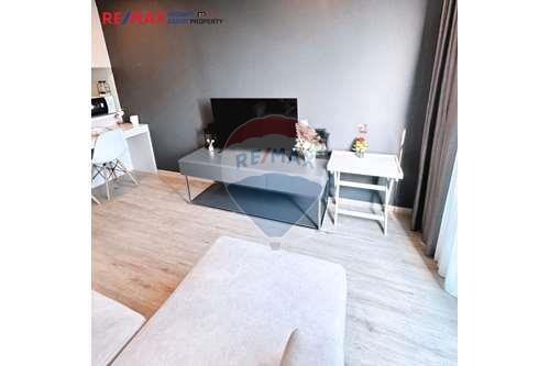 34 Sqm., 1 Bed, 1 Bath Condo listed for ฿ 15,000./Month