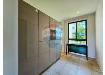 175 Sqm., 2 Beds, 3 Baths Condo listed for ฿ 7,500,000.