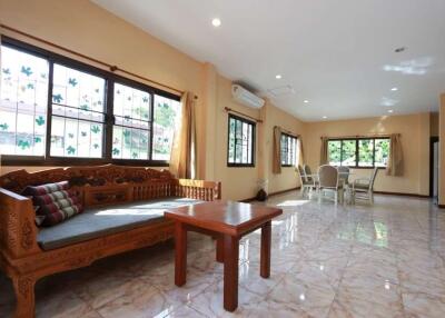 A Fully Furnished 3 Bedroom House for Rent Hang Dong Road