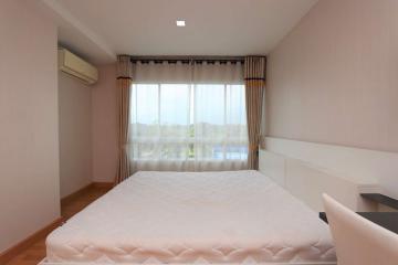 A fully furnished condo for rent at Casa Condominium