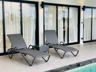 Botanica : 4 Bed 4 Bath Pool Villa - New Development