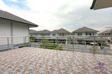 Beautiful 4 bedroom family home with a big garden for sale in Termsuk Village, Nongchom, Sansai, Chiang Mai