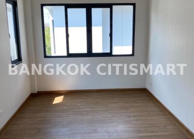 House at Centro Phahol-Viphawadee for sale