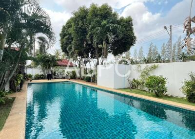 4 bed 4 Bath in East Pattaya