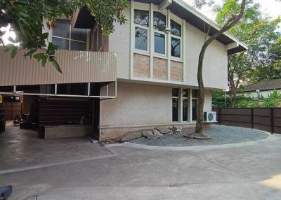 For Rent Bangkok Single House Rama 6 BTS Sanam Pao Phaya Thai