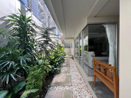 For Rent Bangkok Town House Sukhumvit BTS Phrom Phong Khlong Toei