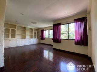 4-BR Townhouse at Townhouse Sukhumvit Soi 38 near BTS Ekkamai