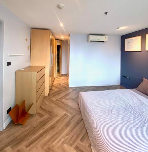 2 bed Duplex in Sukhumvit Suite Khlong Toei Nuea Sub District D020759