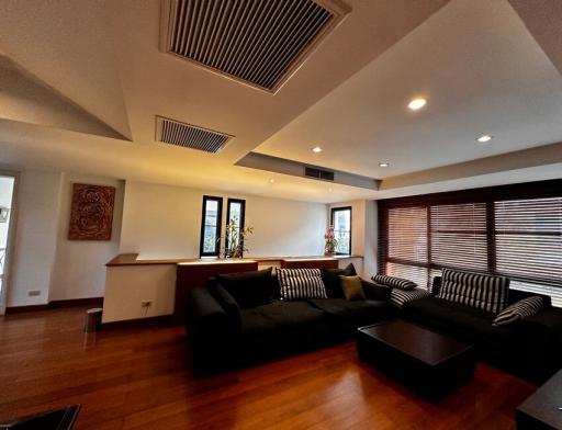 2 Bedroom House For Rent in Sathorn