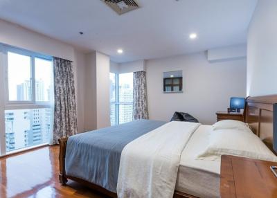 Kiarti Thanee City Mansion  Beautiful 3 Bedroom Condo For Sale in Phrom Phong