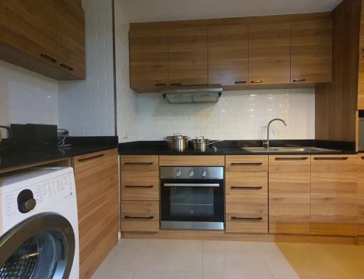 Urbana Sukhumvit  2 Bedroom Condo For Sale in Nana