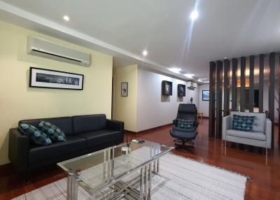 Urbana Sukhumvit  2 Bedroom Condo For Sale in Nana