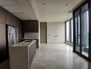 Hyde Heritage  2 Bedroom Condo in Thonglor