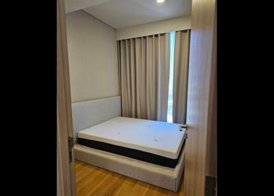 Siamese Exclusive 42  1 Bedroom Condo For Sale in Ekkamai