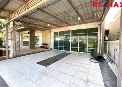 182 Sqm., 3 Beds Townhouse listed for ฿ 4,250,000.