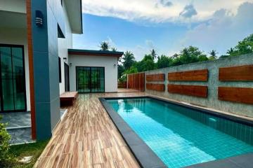 2-Storey Detached Pool Villa Modern Style