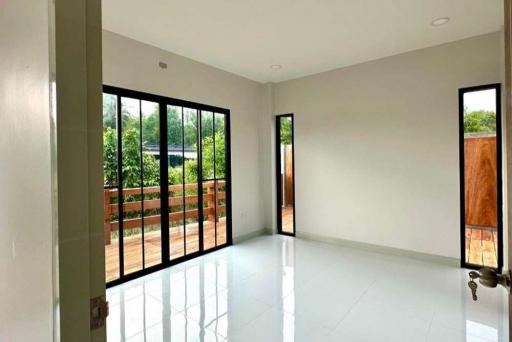 2-Storey Detached Pool Villa Modern Style