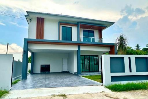 2-Storey Detached Pool Villa Modern Style