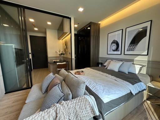 Modern bedroom with a comfortable large bed and elegant decor