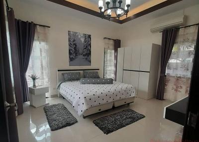 3 Bed House For Sale In Ban Amphur - Baan Dusit Pattaya